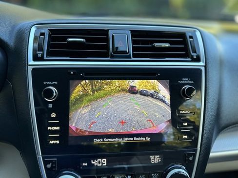 Used 2018 Subaru Legacy 2.5i Premium image 11