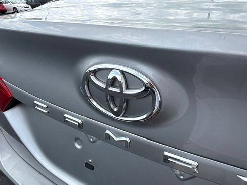 Used 2019 Toyota Camry LE w/ Convenience Package FWD image 32