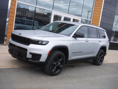 Used 2023 Jeep Grand Cherokee L Laredo