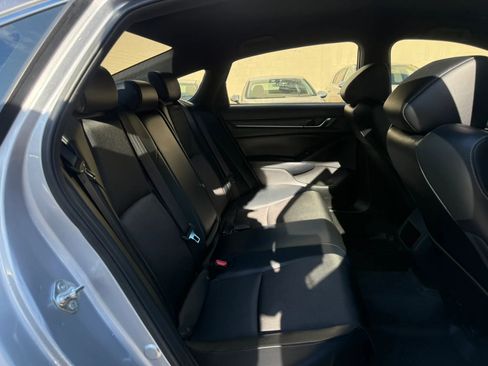 Used 2018 Honda Accord Sport image 17