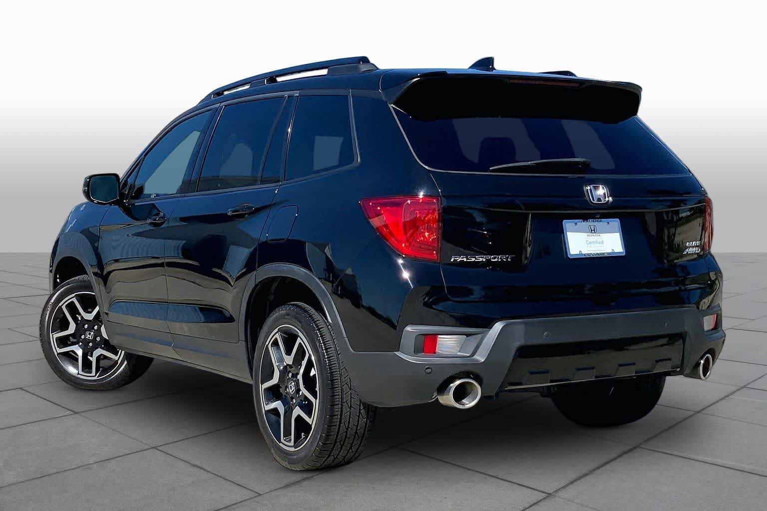 Used 2023 Honda Passport Elite image 12