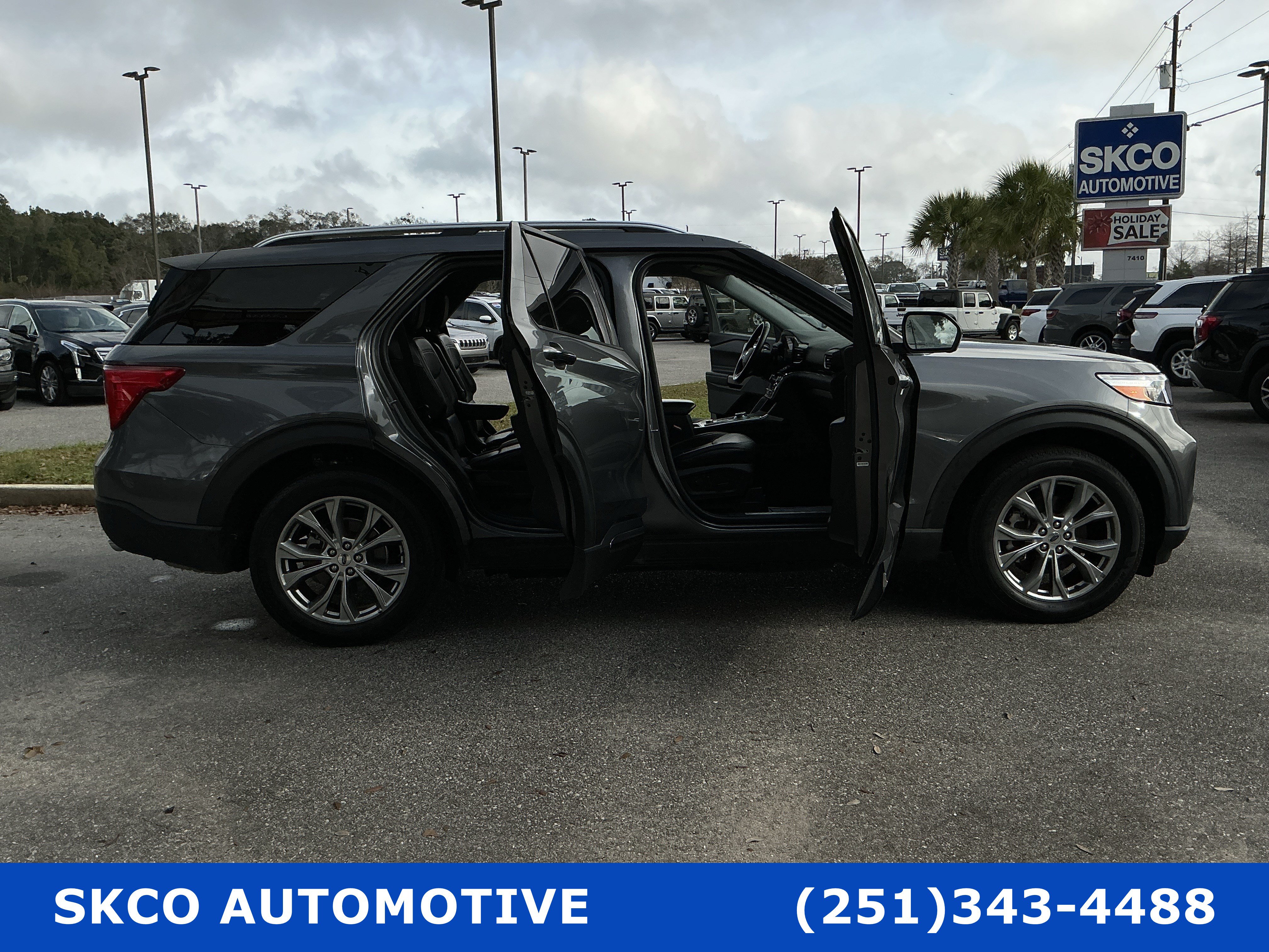 Used 2022 Ford Explorer Limited AWD/4WD image 33