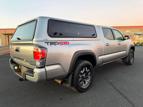 Used 2022 Toyota Tacoma image 5