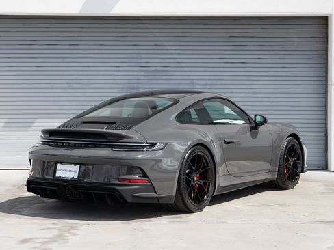 Certified 2022 Porsche 911 GT3 RWD image 7