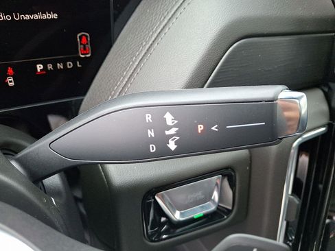 New 2025 GMC Yukon XL Denali w/ Denali Reserve Package image 7