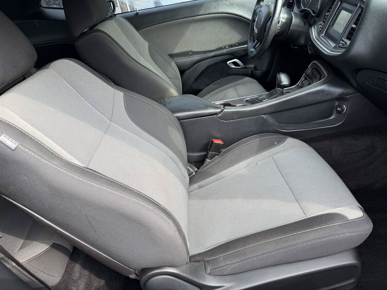 Used 2015 Dodge Challenger R/T w/ Quick Order Package 28B R/T RWD image 9