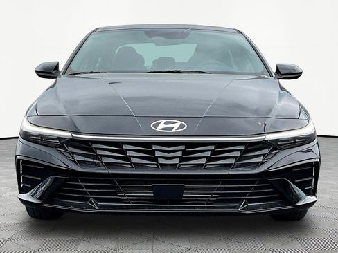 New 2026 Hyundai Elantra SEL Sport Premium FWD image 2