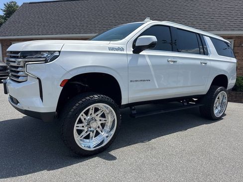 Used 2021 Chevrolet Suburban High Country image 21