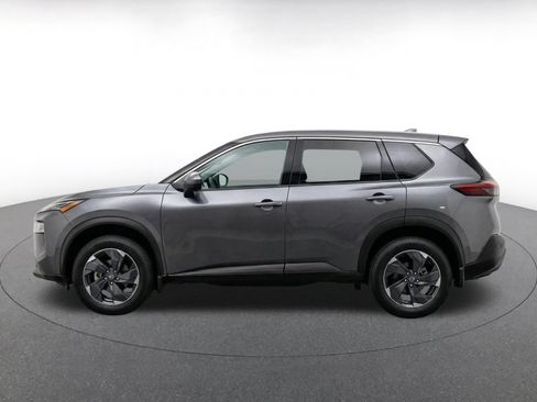 Used 2025 Nissan Rogue SV AWD/4WD image 4