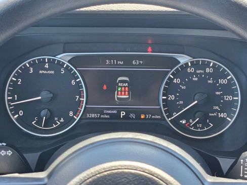 Used 2025 Nissan Pathfinder S FWD image 33