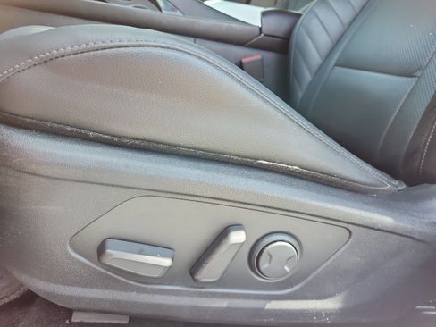Certified 2021 Hyundai Elantra Limited FWD image 15