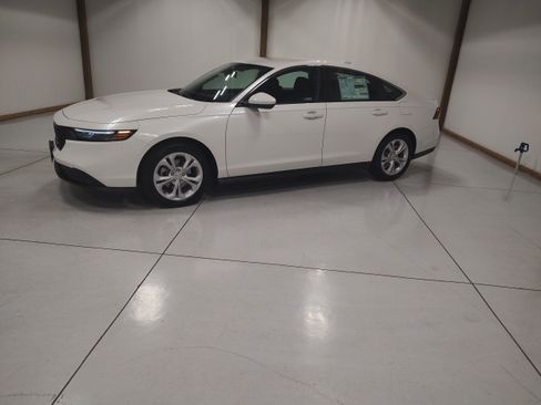 New 2026 Honda Accord LX image 4