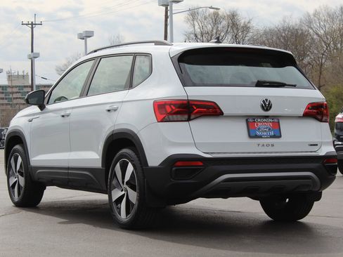 Used 2024 Volkswagen Taos S image 6