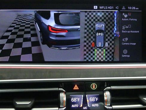 Used 2022 BMW X5 xDrive40i w/ Premium Package image 10