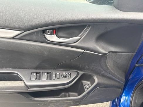 Used 2019 Honda Civic LX image 9