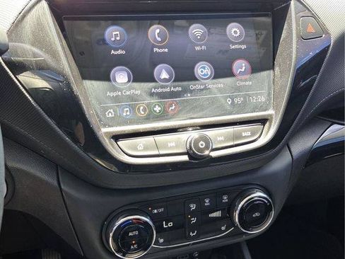Certified 2021 Chevrolet TrailBlazer LT w/ Convenience Package FWD image 24