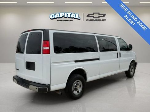 Used 2024 Chevrolet Express 3500 LT w/ LT Preferred Equipment Group RWD image 5