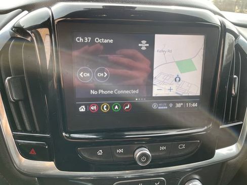 Used 2024 Chevrolet Traverse RS image 35