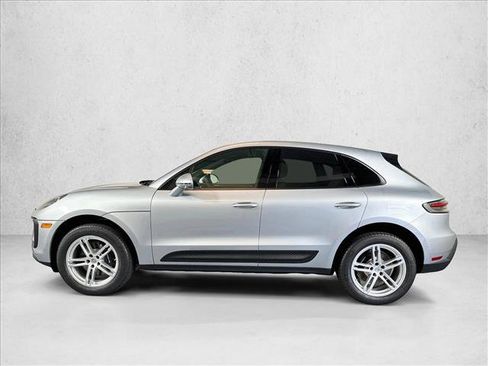 Used 2026 Porsche Macan AWD/4WD image 2