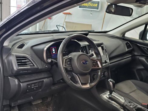 Used 2018 Subaru Crosstrek 2.0i Premium w/ Eyesight System image 10