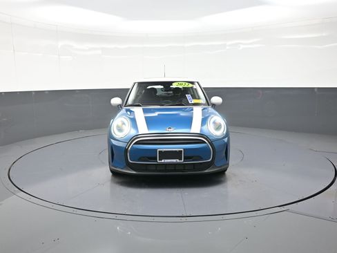 Used 2022 MINI Cooper 2-Door Hardtop image 8
