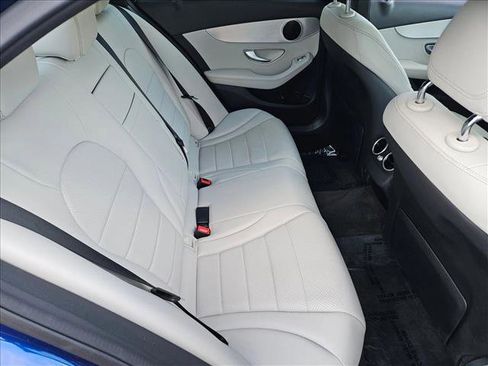 Used 2018 Mercedes-Benz C 300 Sedan image 15