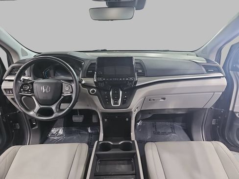 Used 2018 Honda Odyssey Touring image 11