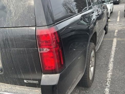 Used 2018 Chevrolet Suburban Premier image 7