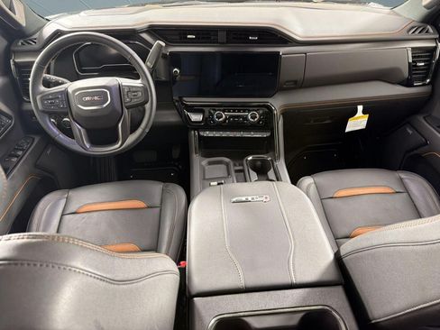 Used 2024 GMC Sierra 2500 AT4 w/ AT4 Premium Plus Package AWD/4WD image 17