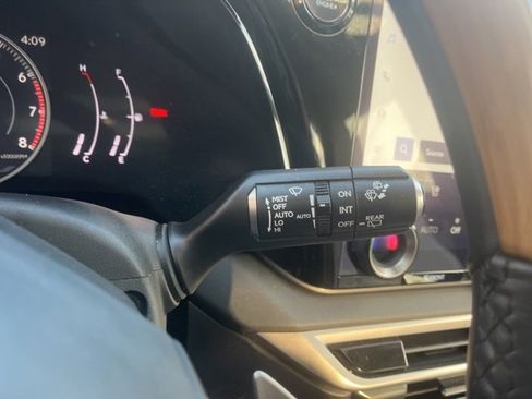 Used 2024 Lexus RX 350 Premium image 19