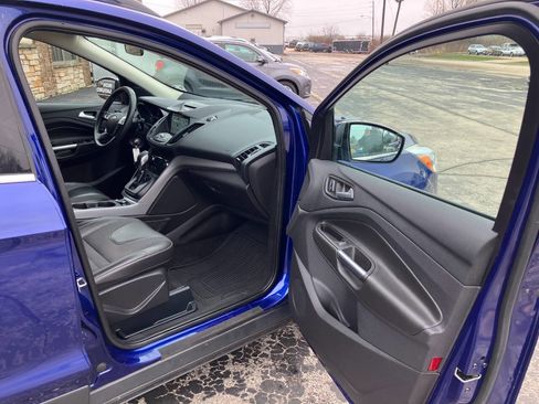 Used 2016 Ford Escape SE w/ SE Chrome Package image 13