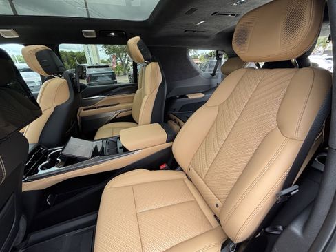 New 2026 Cadillac Escalade IQL Sport 2 AWD/4WD image 16