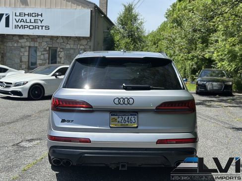 Used 2020 Audi SQ7 Premium Plus w/ Driver Assistance Package AWD/4WD image 7