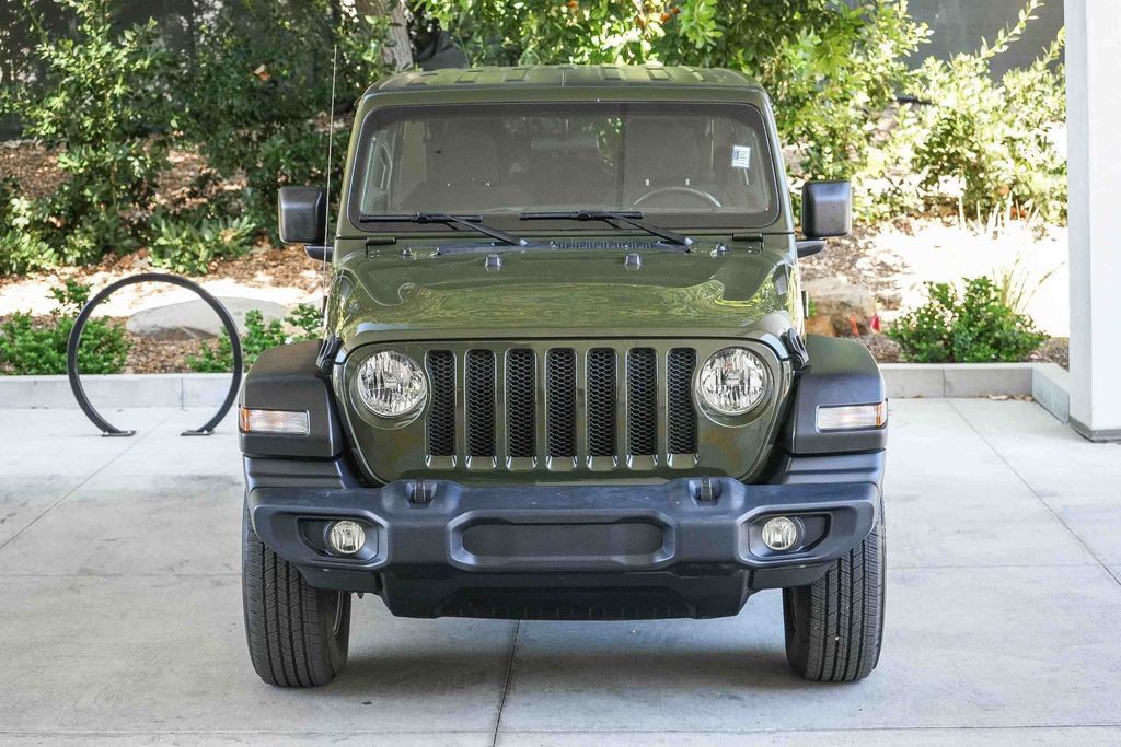 Used 2022 Jeep Wrangler Unlimited Sport AWD/4WD image 2