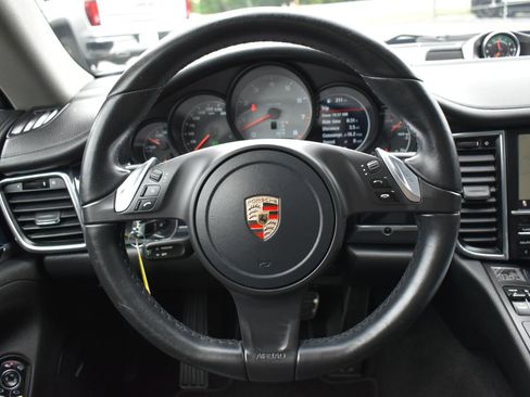 Used 2013 Porsche Panamera 4S image 14