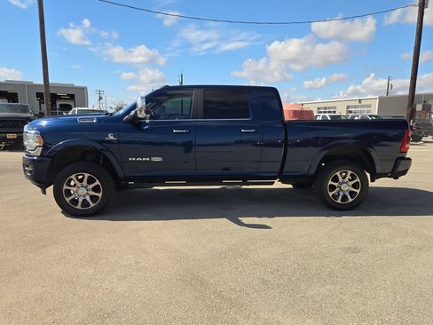 Used 2022 RAM 2500 Limited AWD/4WD image 6