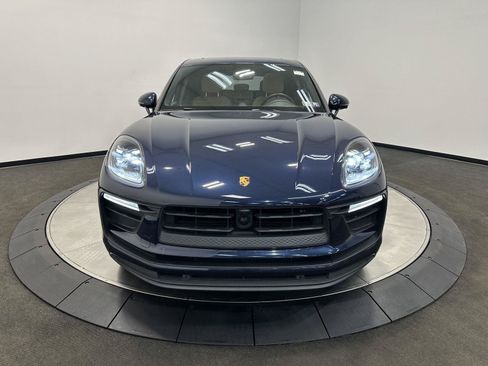 Used 2023 Porsche Macan AWD/4WD image 10