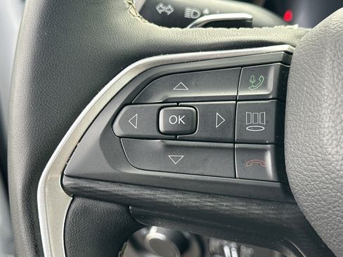 Used 2024 Jeep Grand Cherokee L Laredo image 26