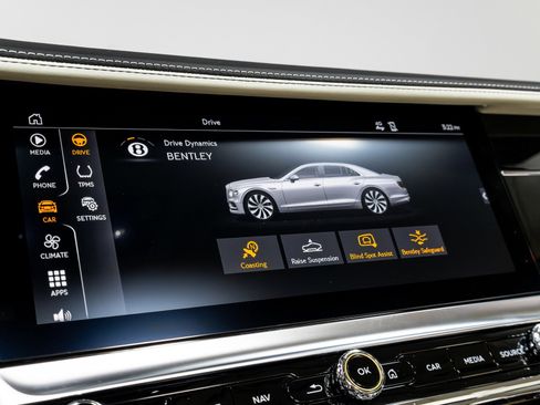 Used 2021 Bentley Flying Spur W12 image 74