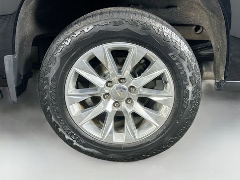 Used 2021 Chevrolet Silverado 1500 High Country image 35