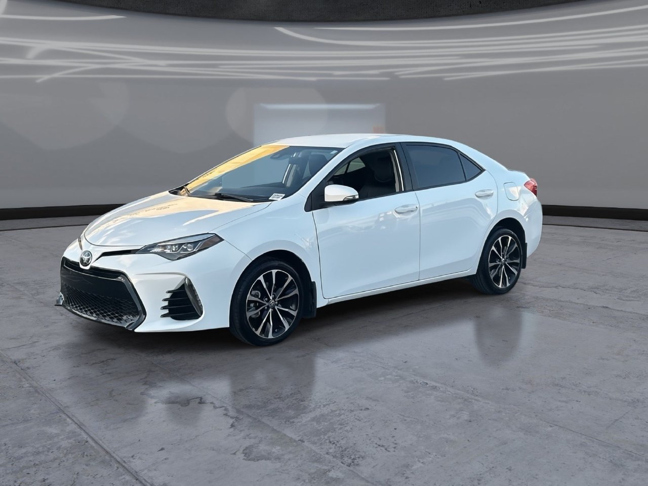 Used 2018 Toyota Corolla SE w/ Carpet Mat Package (TMS) FWD image 3
