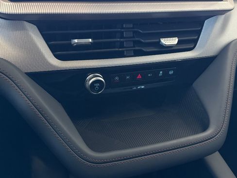 New 2026 Ford Explorer Active w/ Active Comfort Package image 21