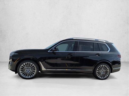 Used 2026 BMW X7 xDrive40i AWD/4WD image 5