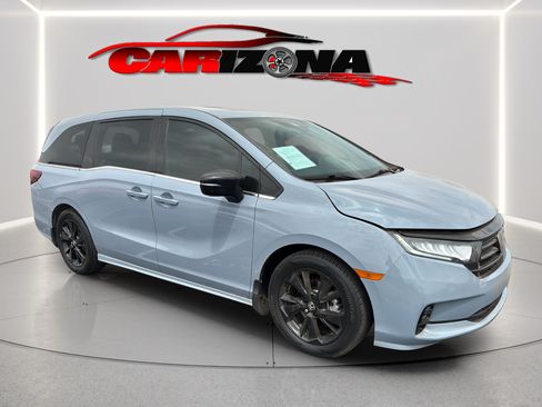 Used 2023 Honda Odyssey Sport image 2