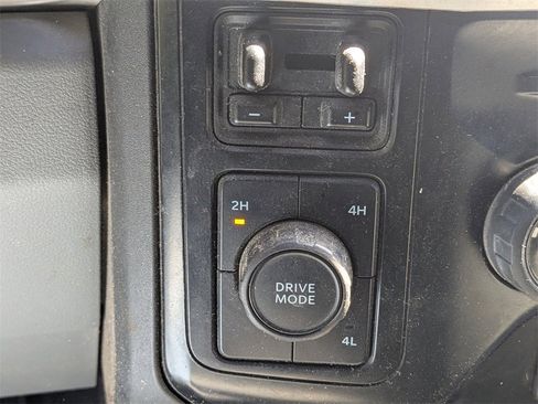 Used 2023 Ford F250 XLT image 25