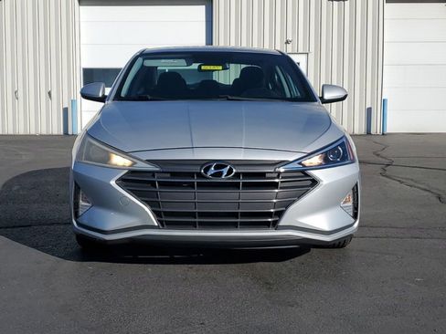 Used 2019 Hyundai Elantra SE w/ Cargo Package image 2