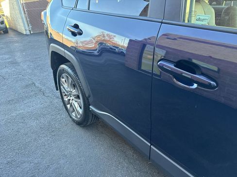 Used 2020 Toyota RAV4 XLE Premium image 12