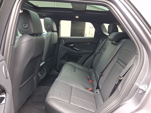 Used 2026 Land Rover Range Rover Evoque S AWD/4WD image 5