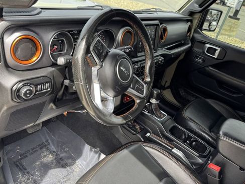 Used 2020 Jeep Gladiator Mojave AWD/4WD image 15