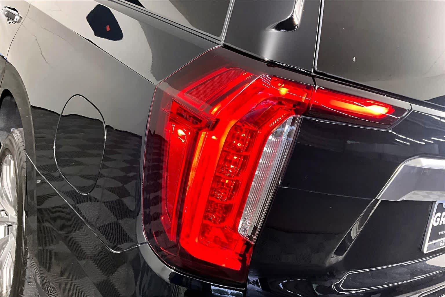 Used 2022 GMC Yukon Denali AWD/4WD image 27